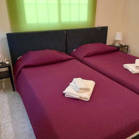 2 Bedroom Apartment Near Finikoudes Larnaca Exterior photo